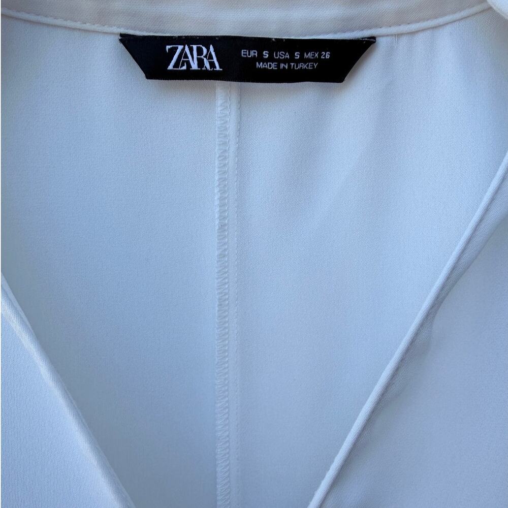 Zara Womens Sleeveless Blouse Small White V Neck Top - Picture 4 of 4
